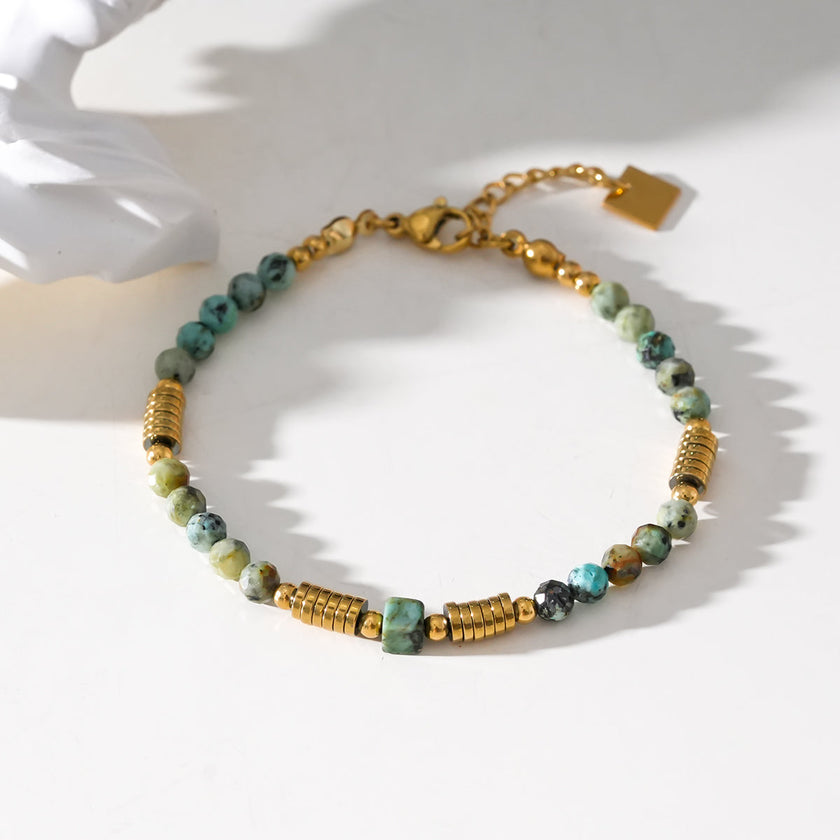 JEMIMA : Bracelet en pierres de turquoise africaine et perles d'or