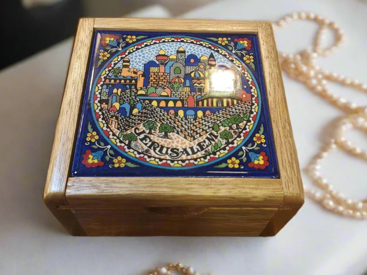 Handcrafted Ceramic & Wood Jewelry Box – 6