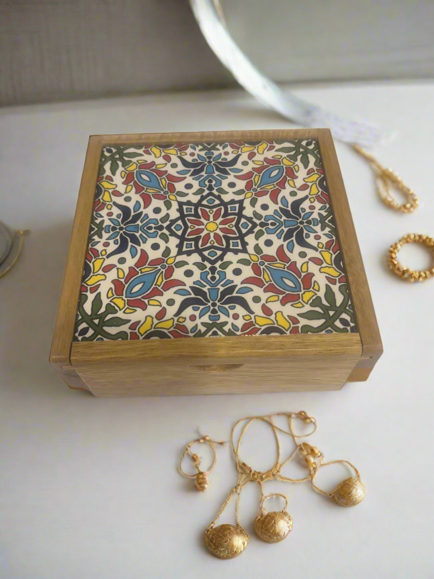 Handcrafted Ceramic & Wood Jewelry Box – 6
