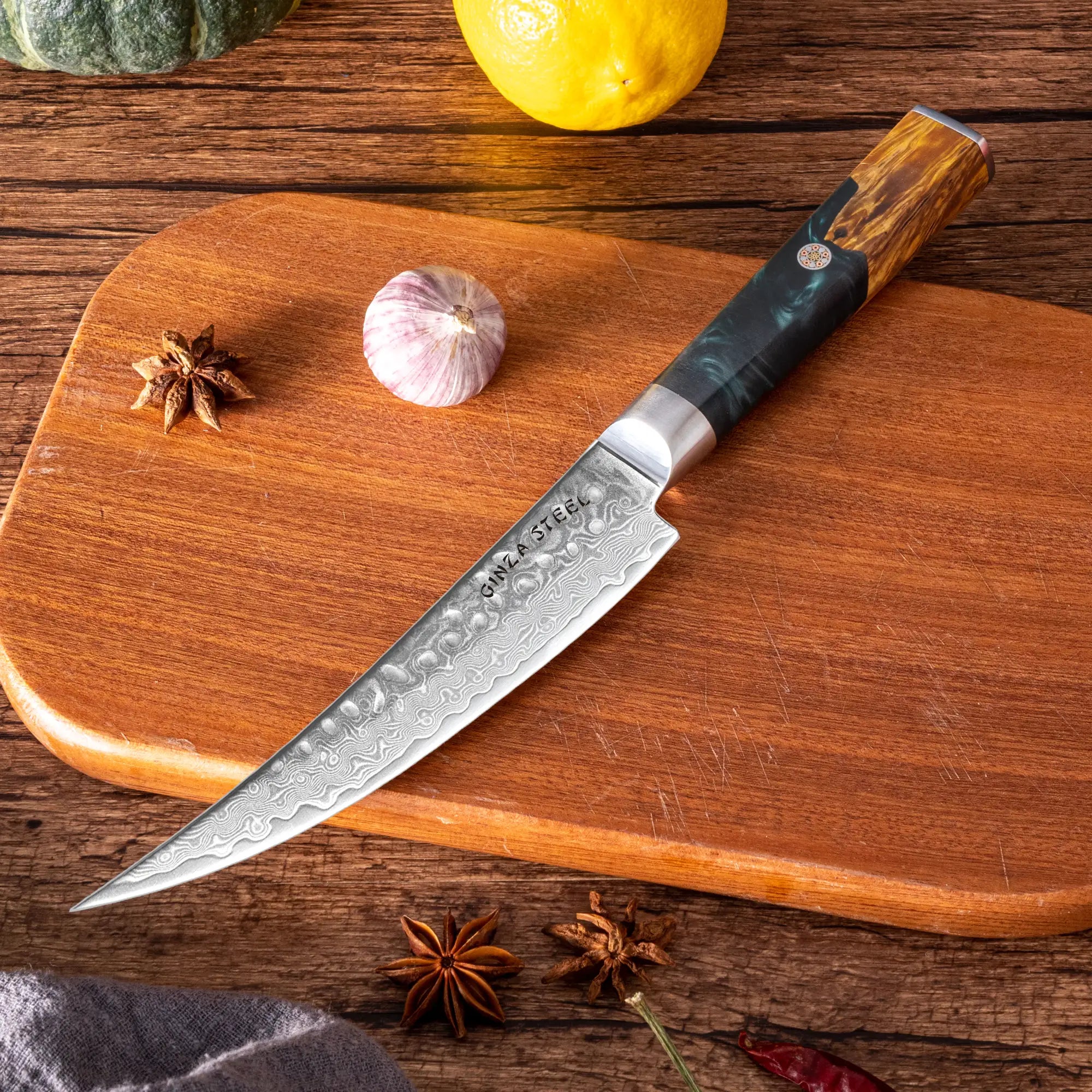 Kaze Katana – 6-Inch Boning Knife, Damascus VG10 Steel, 67 Layers