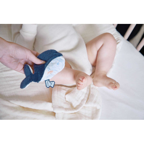 Kaloo - SOOTHING POUCH - WHALE