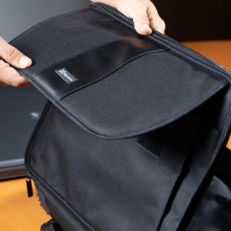 Klipxtreme - Sacoche pour ordinateur portable 154 pouces, chargement par le haut, nylon résistant à l'eau, noir (KNC - 040)