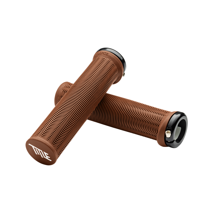 LO1 Grips