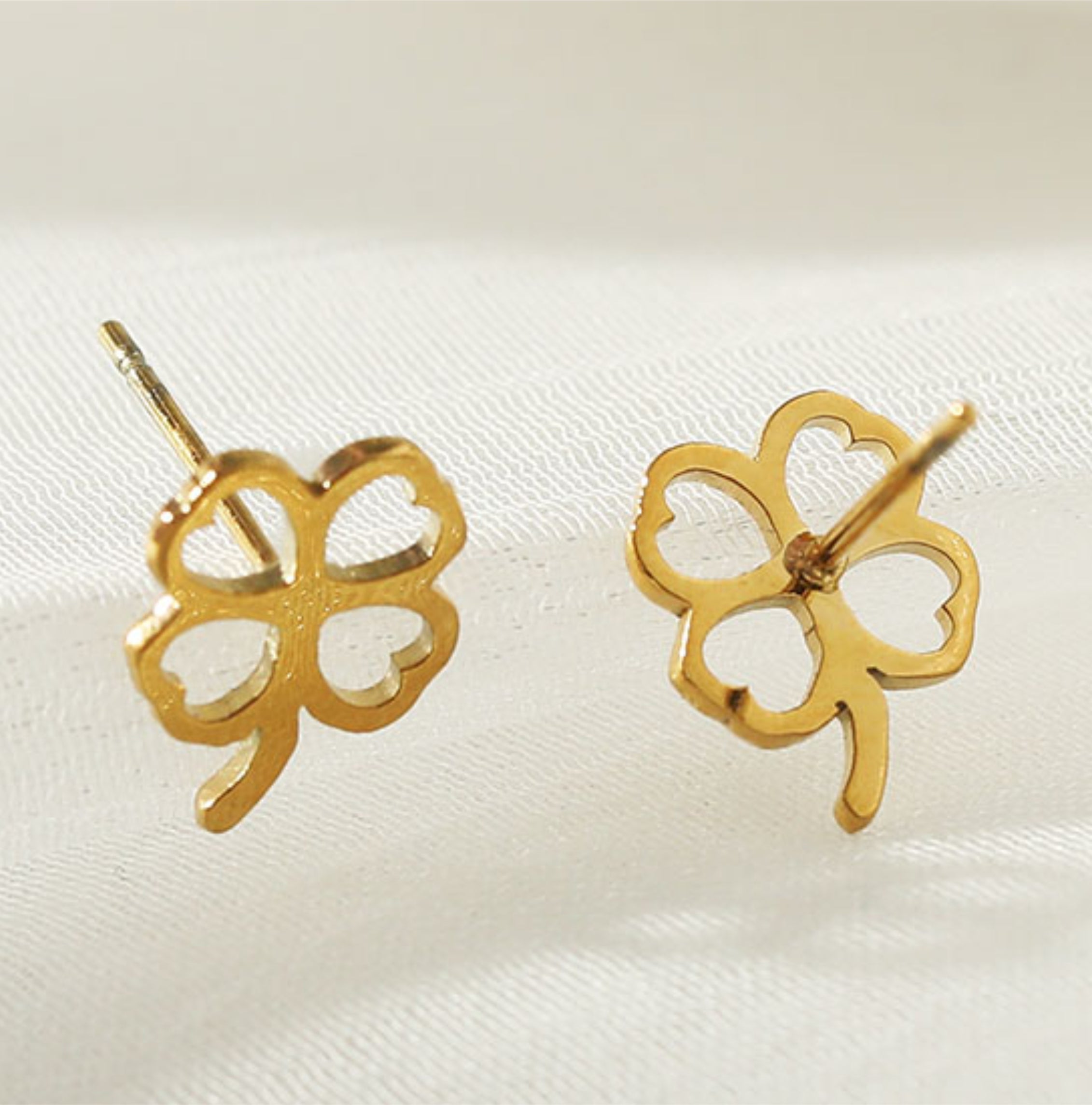 LUCKY Stud Earrings