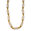 LULAMA : Collier bohème moderne en chaîne avec pierres de turquoise blanche et perles dorées.