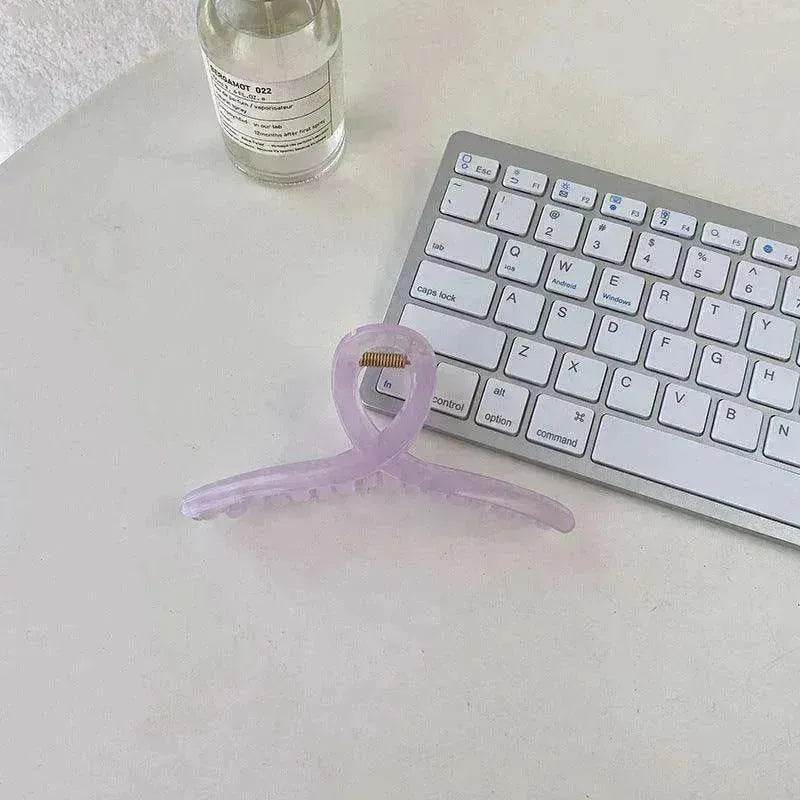 Large Jelly Minimalist Curve Bath Pan Hair Grabber