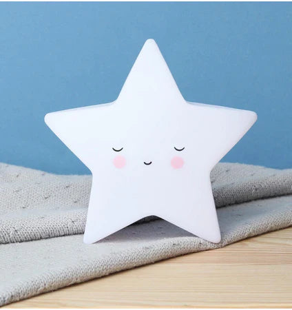 Petit et adorable - Petite lumière - Étoile blanche endormie