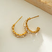 MAGOME : Vintage Chic - Mini boucles d'oreilles richement serties de pierres précieuses de moissanite en forme de poire et rondes.