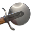 Coupe-pizza Ginza Steel MIA – Lame en acier inoxydable avec manche en bois d'olivier
