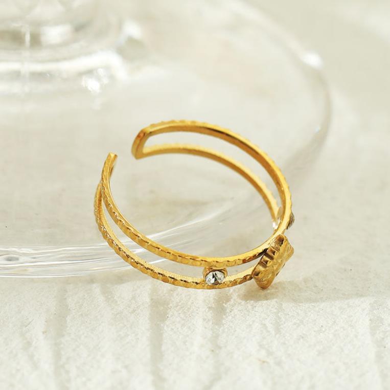MICHELE Gold : Bague double en forme de superposition, inspirée du style vintage.