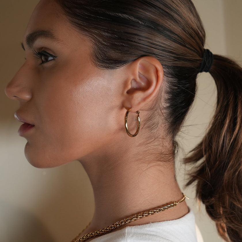 MICHI : Boucles d'oreilles créoles essentielles à largeur moyenne, or, taille B (2,5 cm)