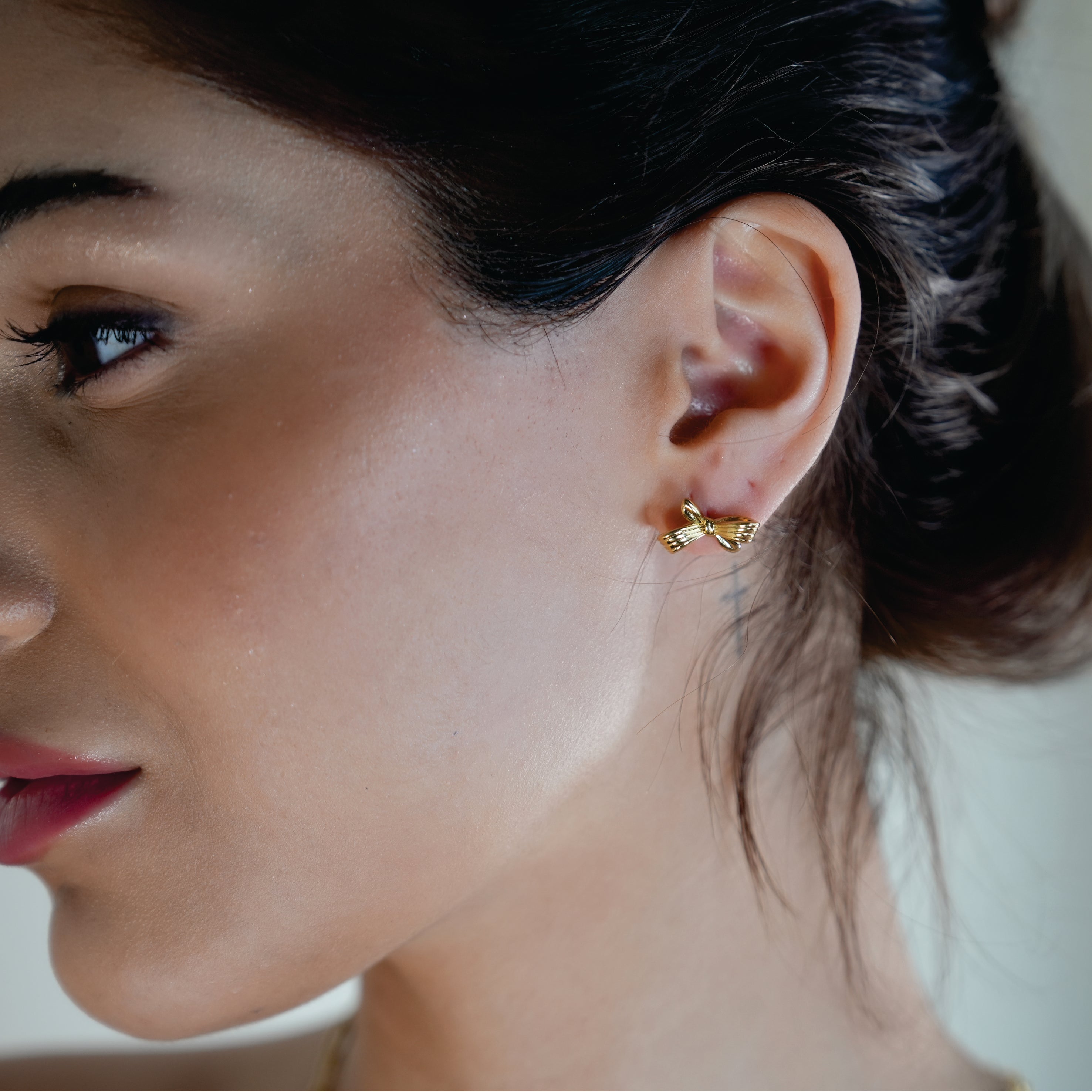 MISTY: Mini Bow Shaped Stud Earrings in Gold