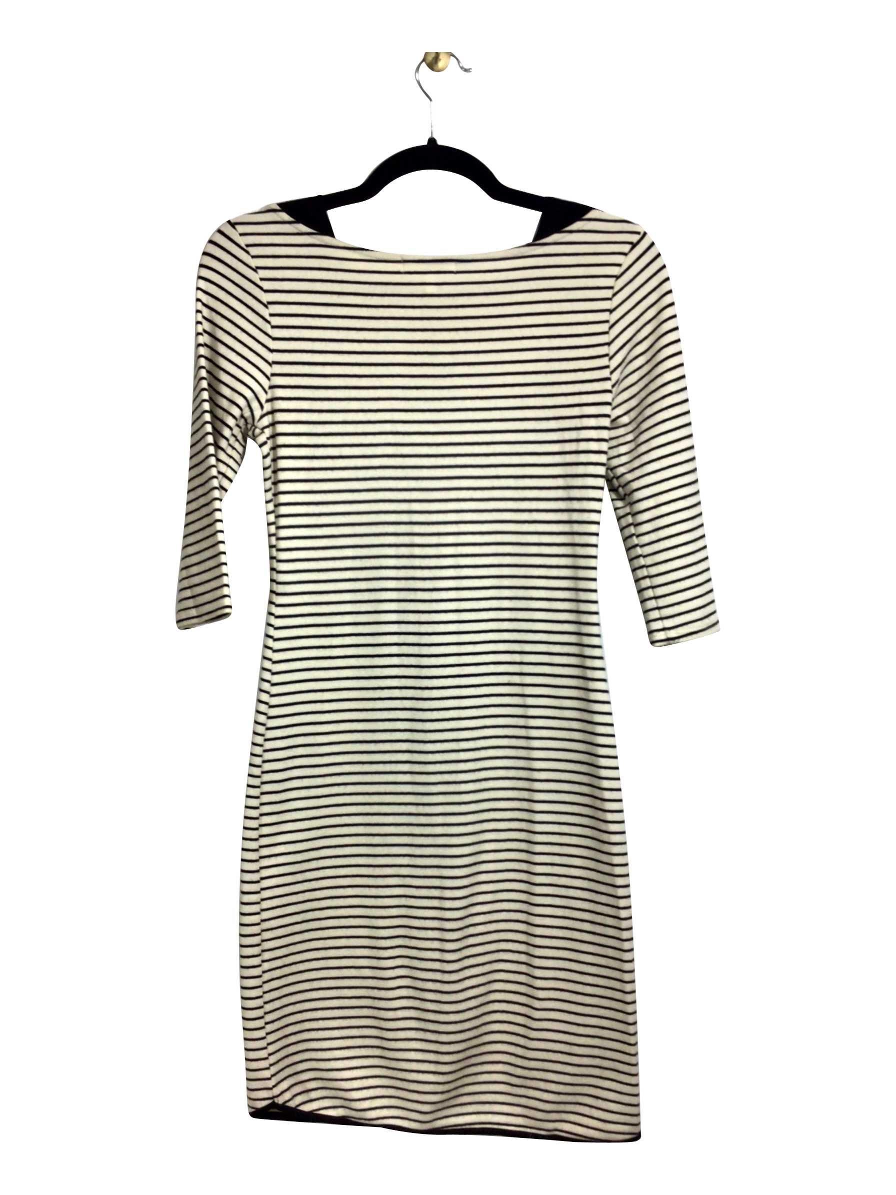 MONTEAU Regular fit Midi Dress in White - M