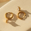 MORANDI Gold : Boucles d'oreilles à l'esprit vintage avec breloques en moissanite amovibles.