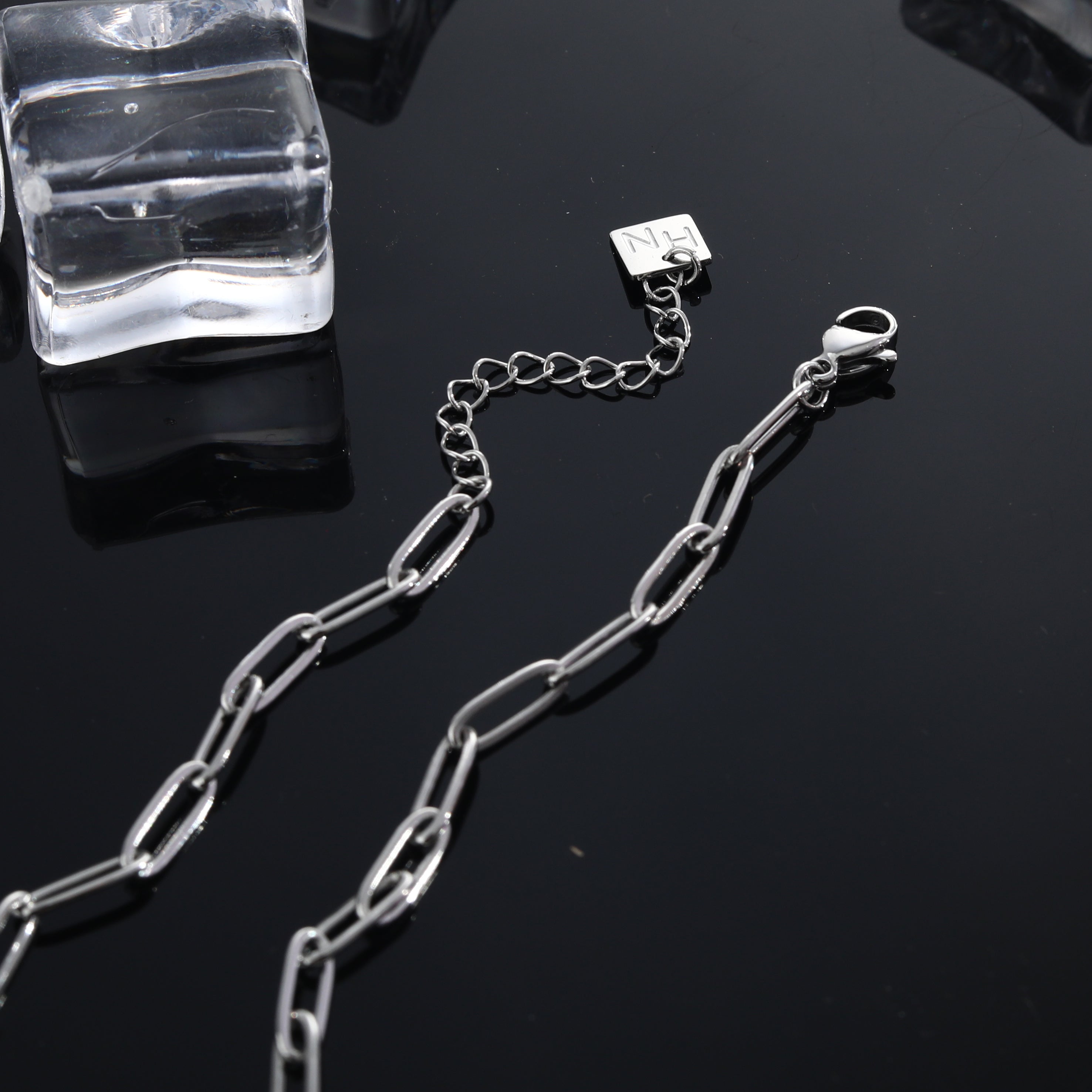 MORNA Paper Clip Chain with Zirconia Accented Geometric Pendant Silver
