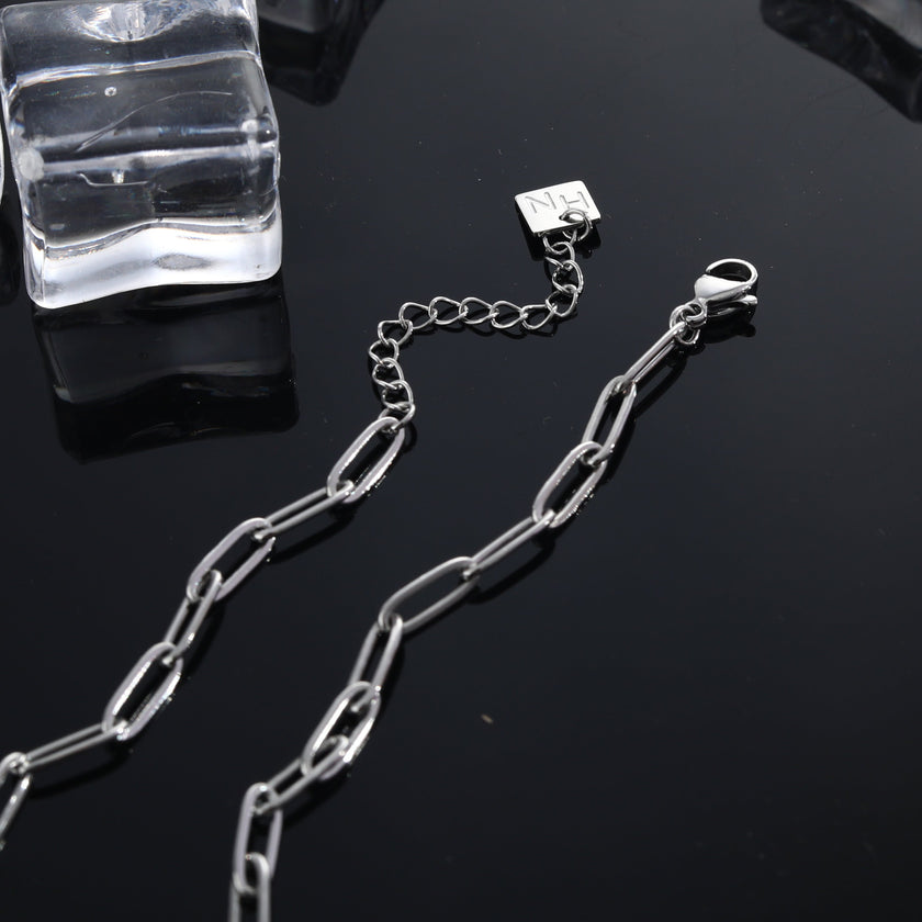 MORNA Paper Clip Chain with Zirconia Accented Geometric Pendant Silver