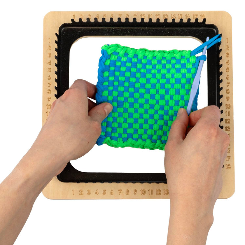 Mindware - Make-Your-Own Potholder Weaving Loom