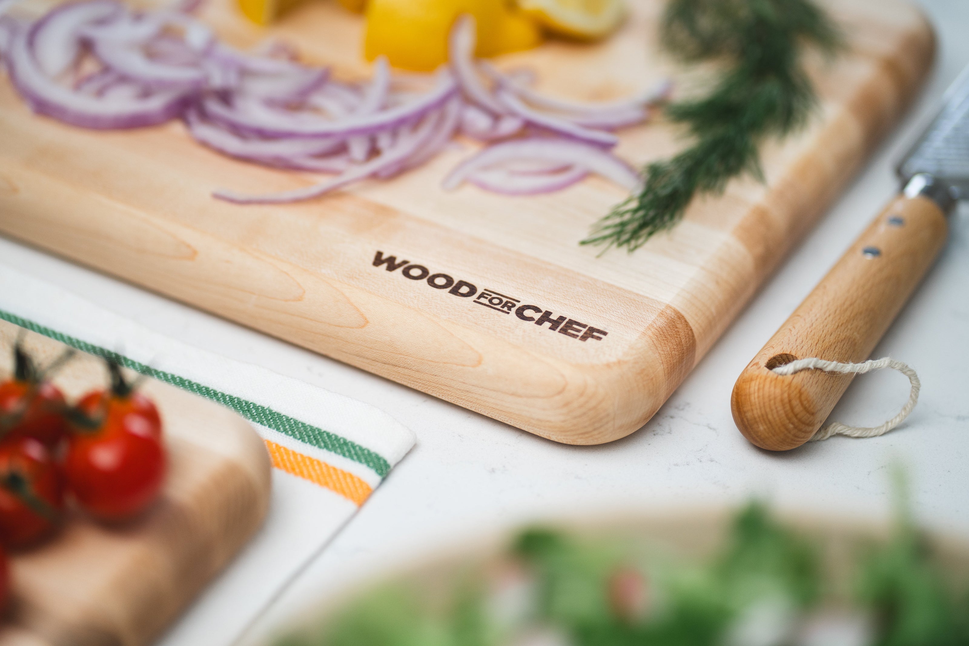 Mizu Cutting Board
