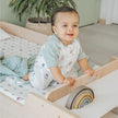 APPLE CRIB - Lit Montessori au sol avec barrières et étagères