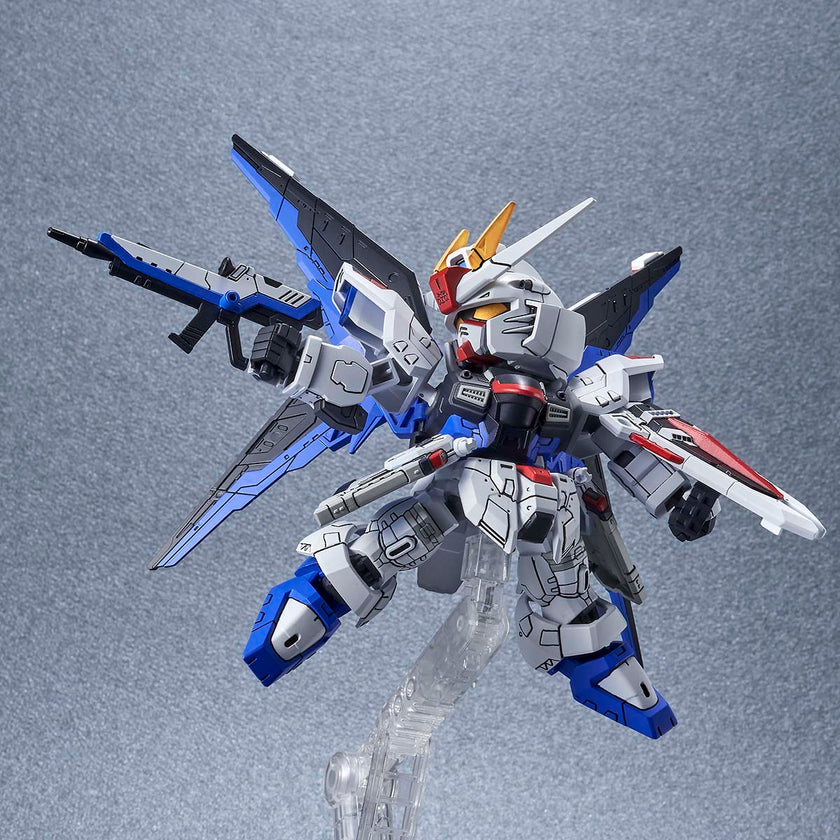 Gundam Base Limited SD: Freedom Gundam Gcp Ver. Plastic Model Kit