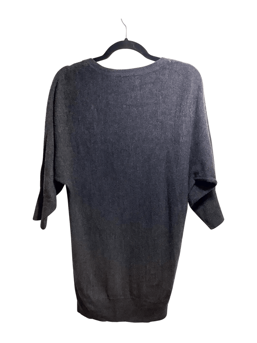 NEW YORK & COMPANY Regular fit T-shirt in Gray  -  XS