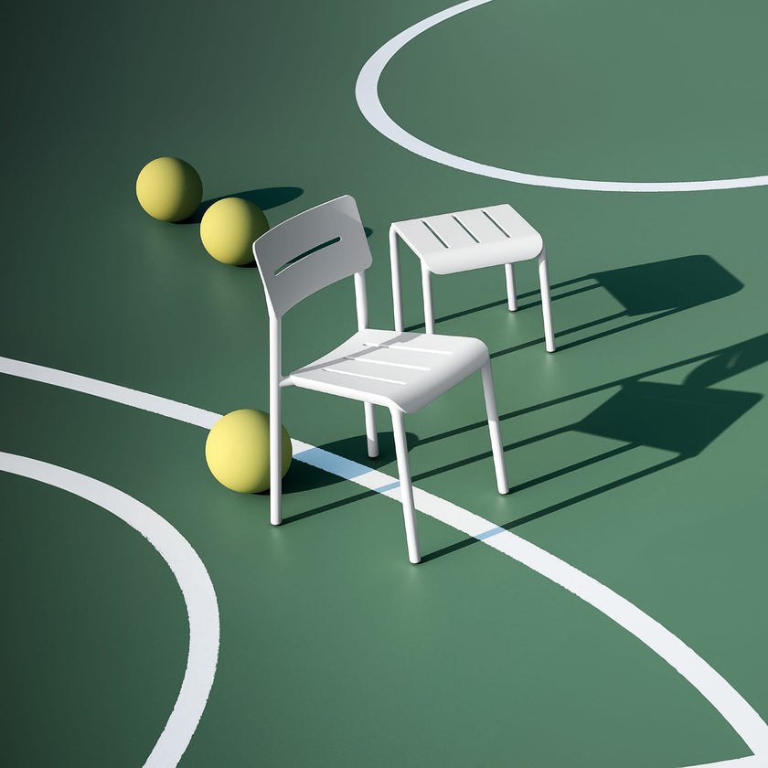 OUTO Hocker<br> Indoor & Outdoor Use