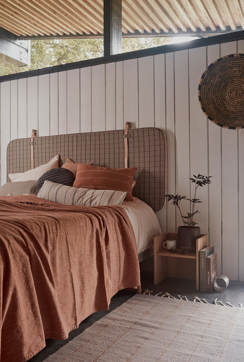 Gobi Bed Cover - Stripe - Caramel / Offwhite