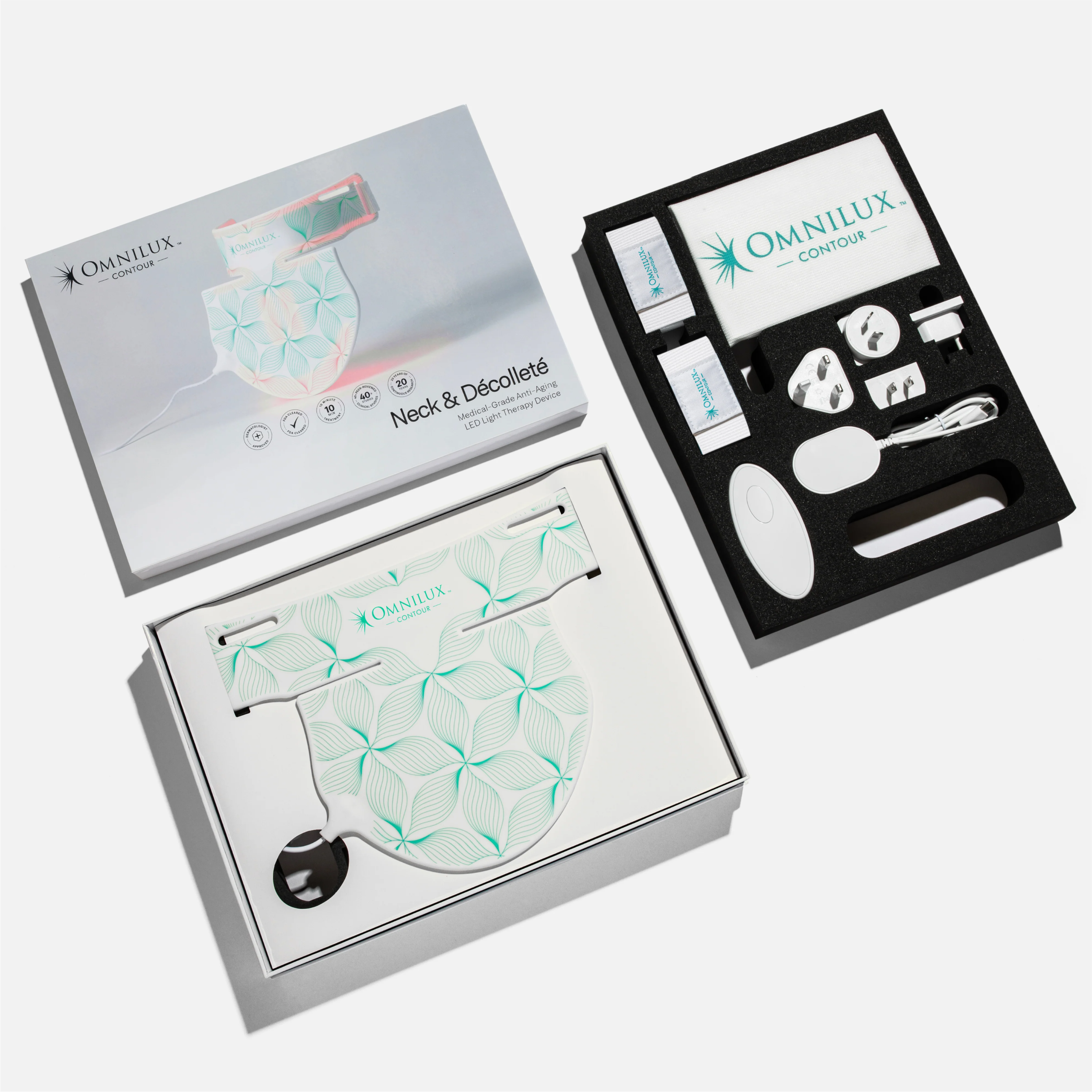 Omnilux Clear + Neck & Décolleté Bundle