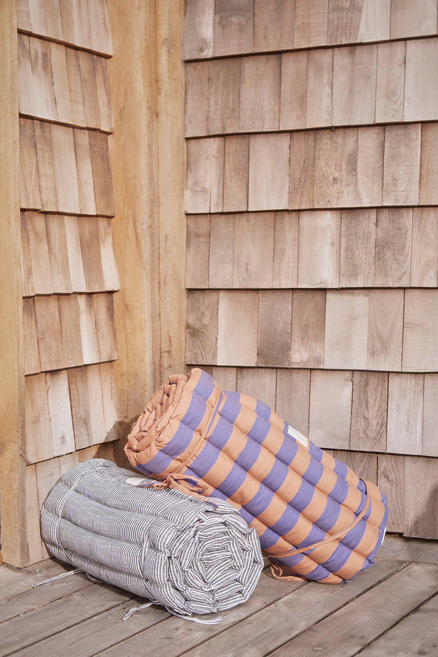 Outdoor Kyoto Sun Mattress - Caramel / Blue