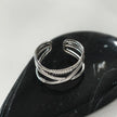 Bague en argent MIRANDA à trois anneaux entrelacés.