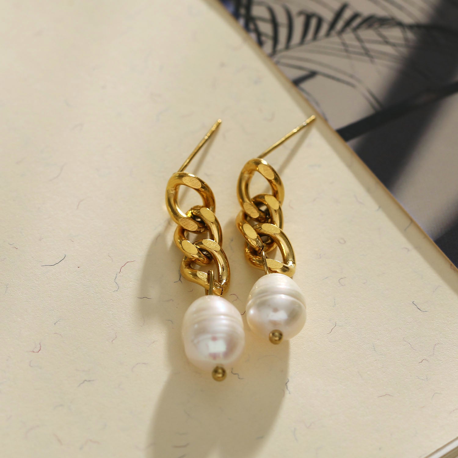 Boucles d'oreilles pendantes en perles d'eau douce naturelles CATH.