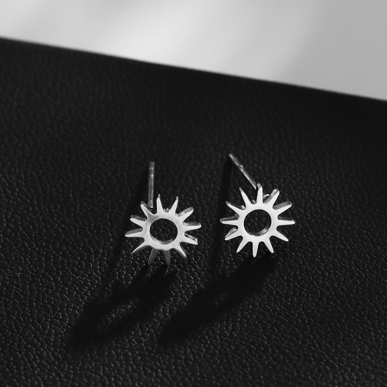 Style EDLA : Boucles d'oreilles créoles 'Nuit étoilée' Argent