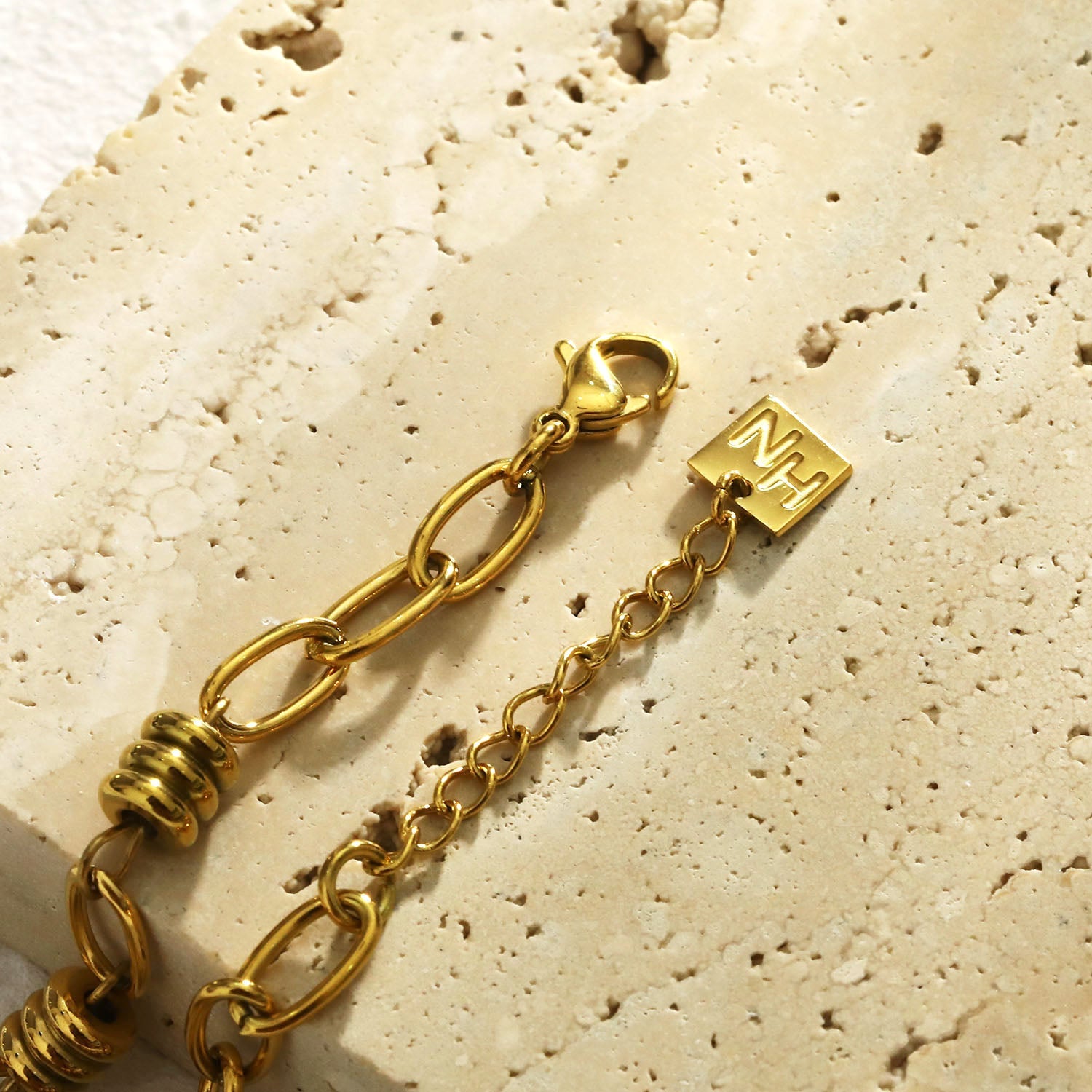 Bracelet fantaisie KAMA avec maillons ovales et perles assemblées
