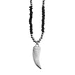 Collier RITA à chaîne perlée noir et argent avec pendentif dent en argent gravé.