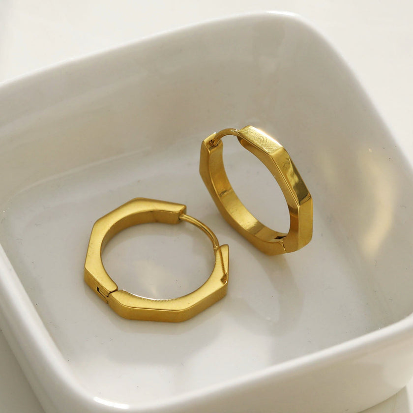 BOLZANO Gold : Boucles d'oreilles créoles hexagonales contemporaines