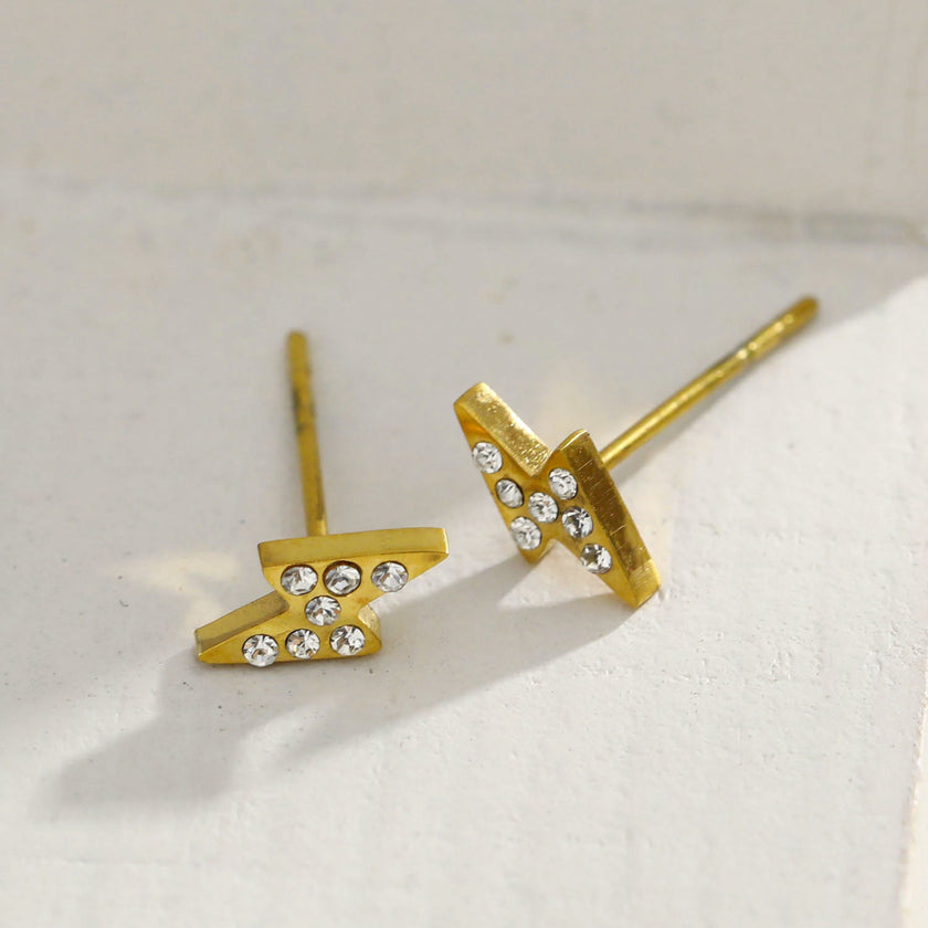 ANNELI 'Zig-Zag' Zirconia Stud Earrings