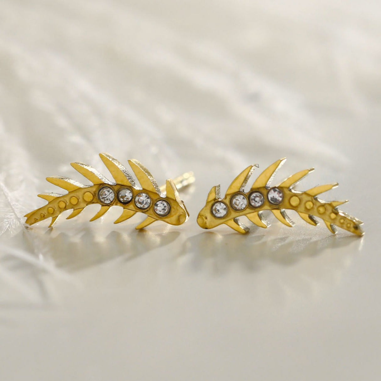 Boucles d'oreilles en zircone en forme de météore volant de EBBA.