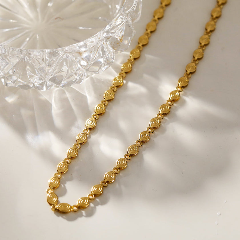 ANTHEA : Collier à chaîne ovale perlée à motifs
