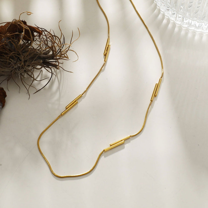 PEDRINA Duo Stick Detail Gold Chain Necklace