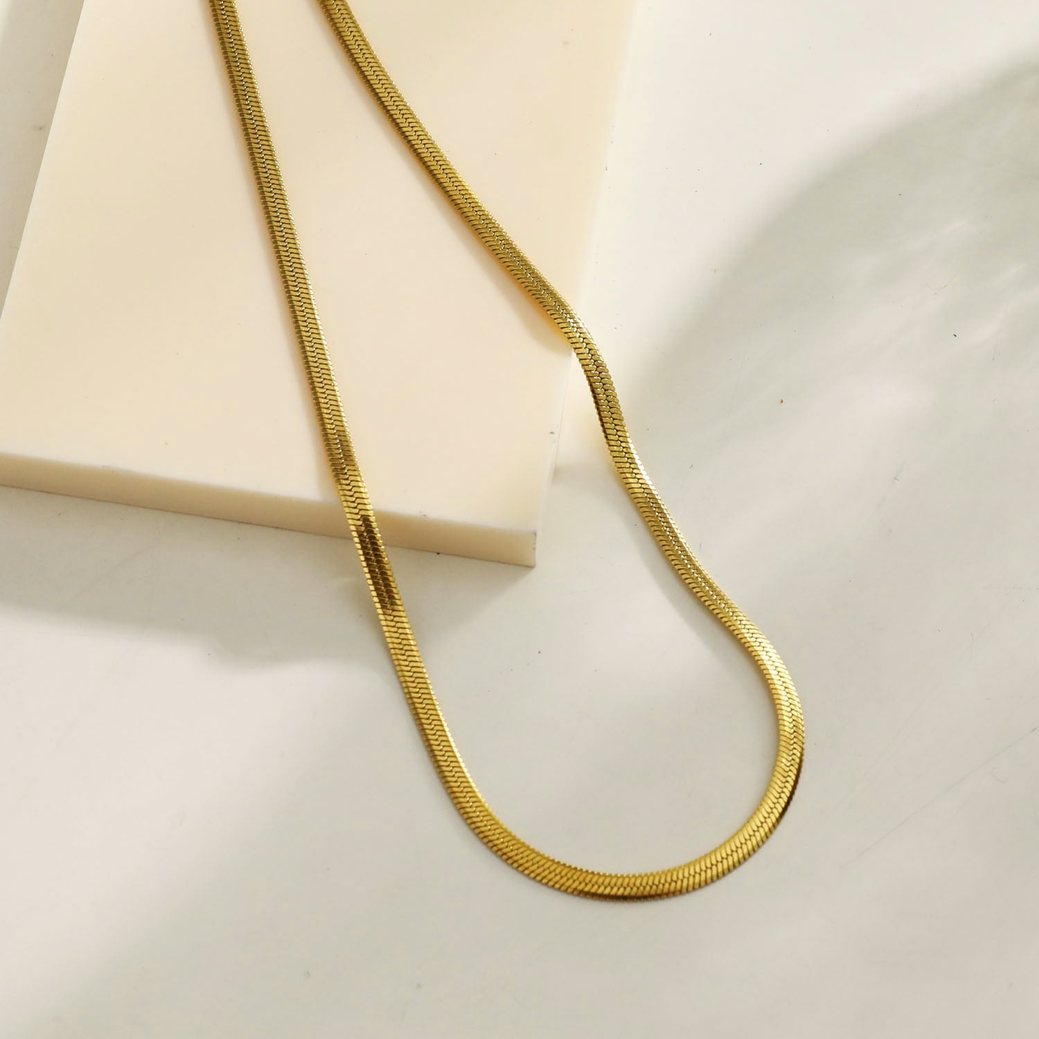 FRYDA Gold: Snake Skin Textured Mid Width Chain Necklace