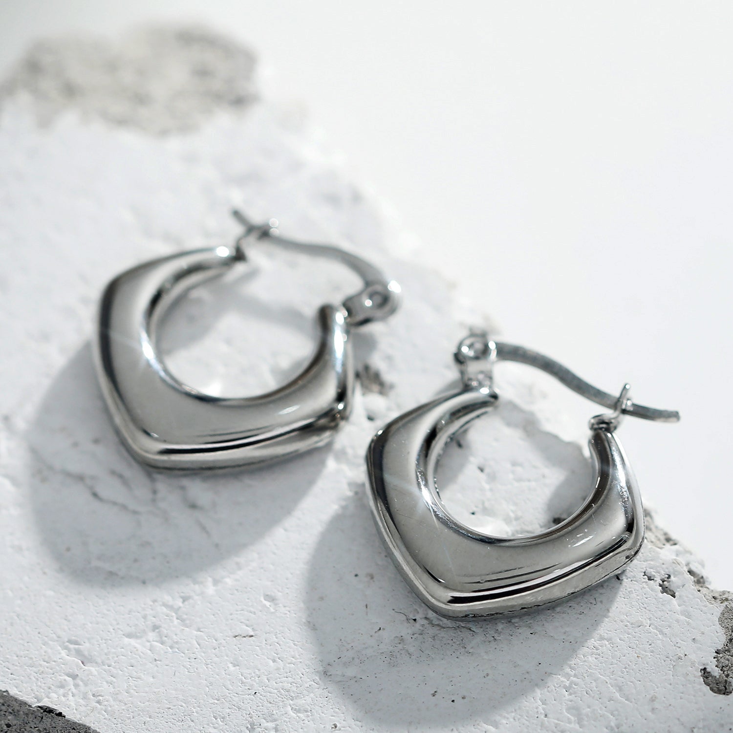 Boucles d'oreilles créoles carrées et arrondies MARIYA, Argent