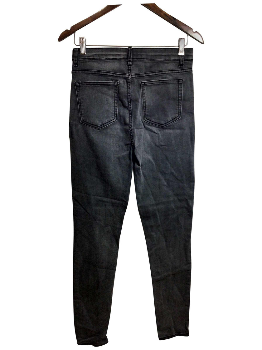 PRETTY LITTLE THING Regular fit Straight-legged Jeans in Gray - 8