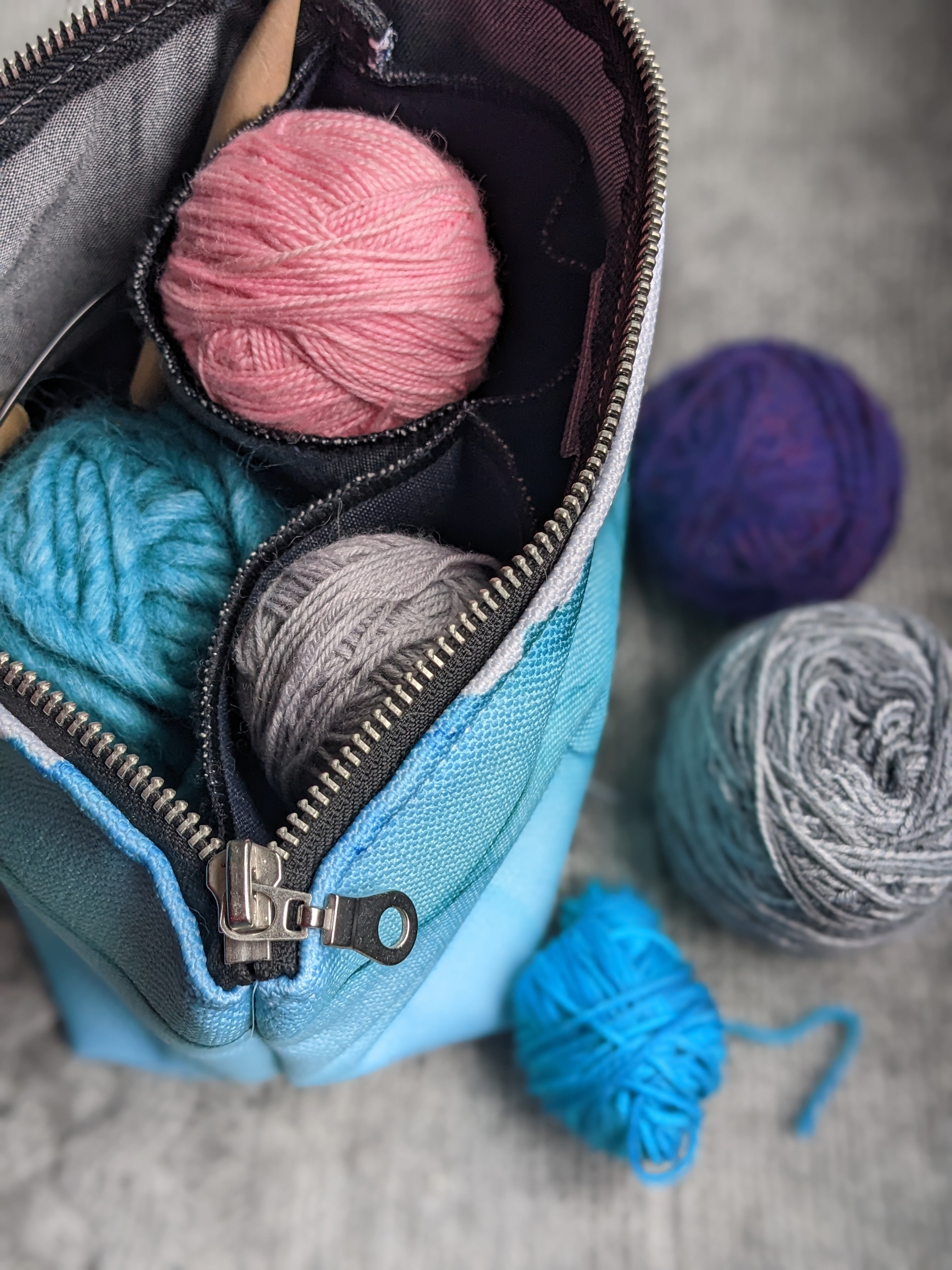 Zippered Project Bag | Meditative Mandala
