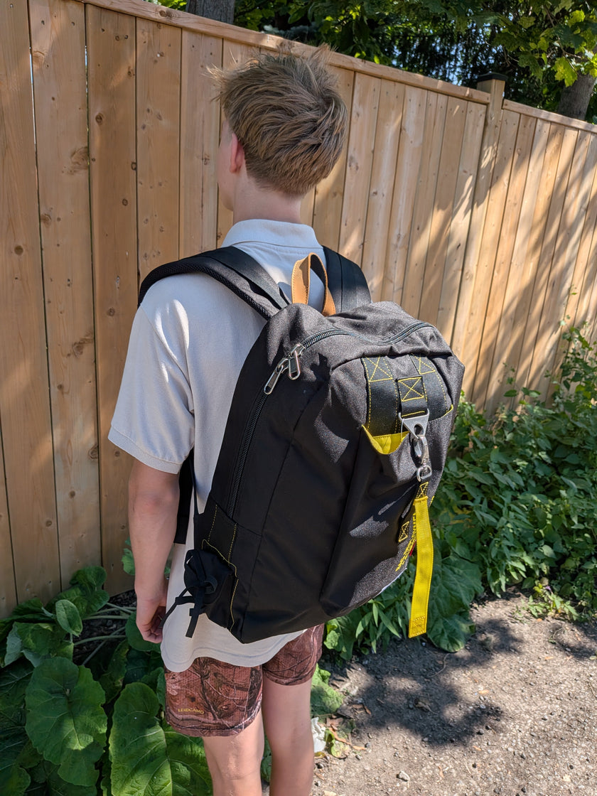 Europe Bound Heavy-Duty Vintage Parachute Backpacks 40L Rugged School Daypacks