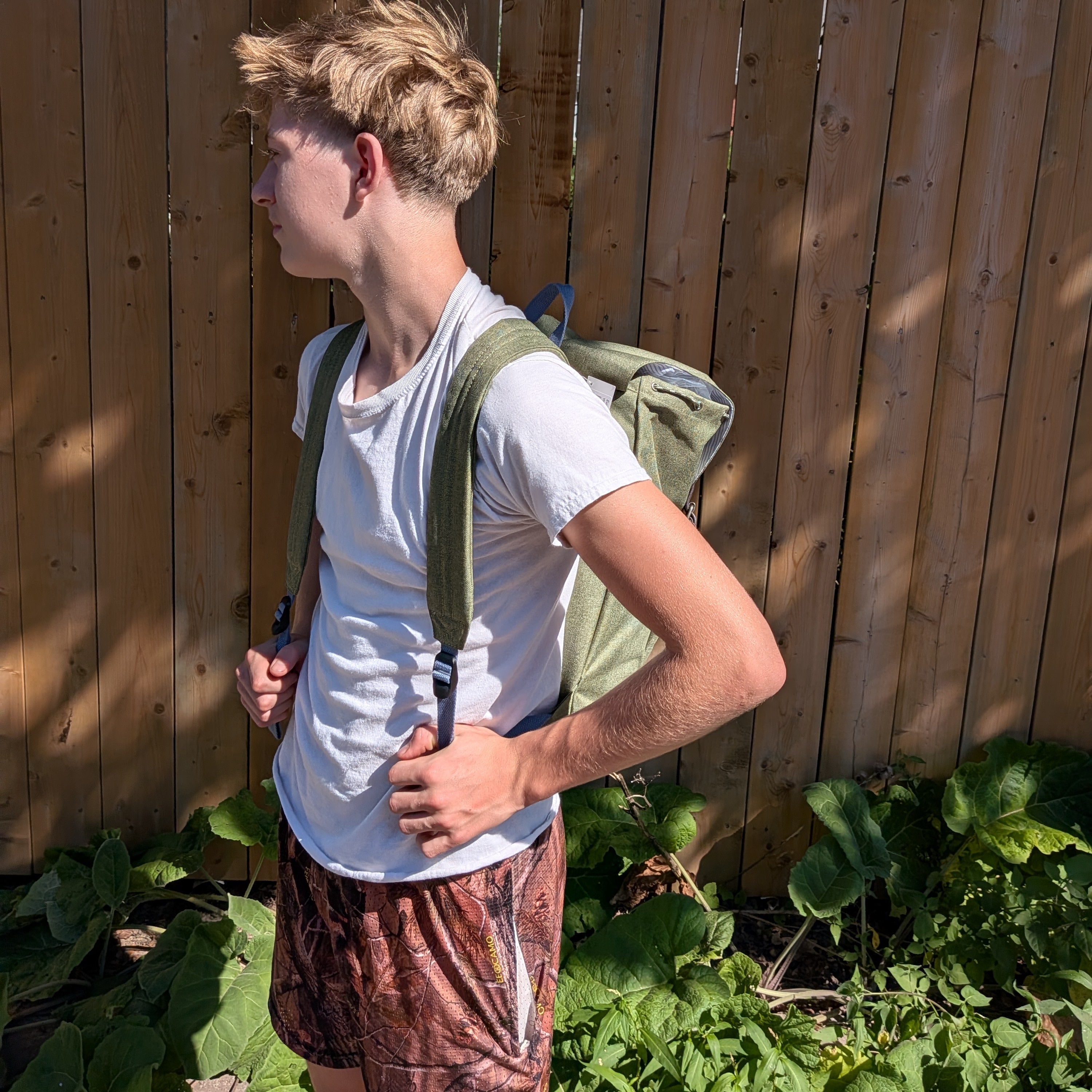 Europe Bound Vintage Daypack 31L Capacity