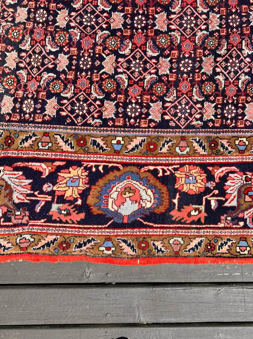 Persian Bidjar Rug | 7' 8