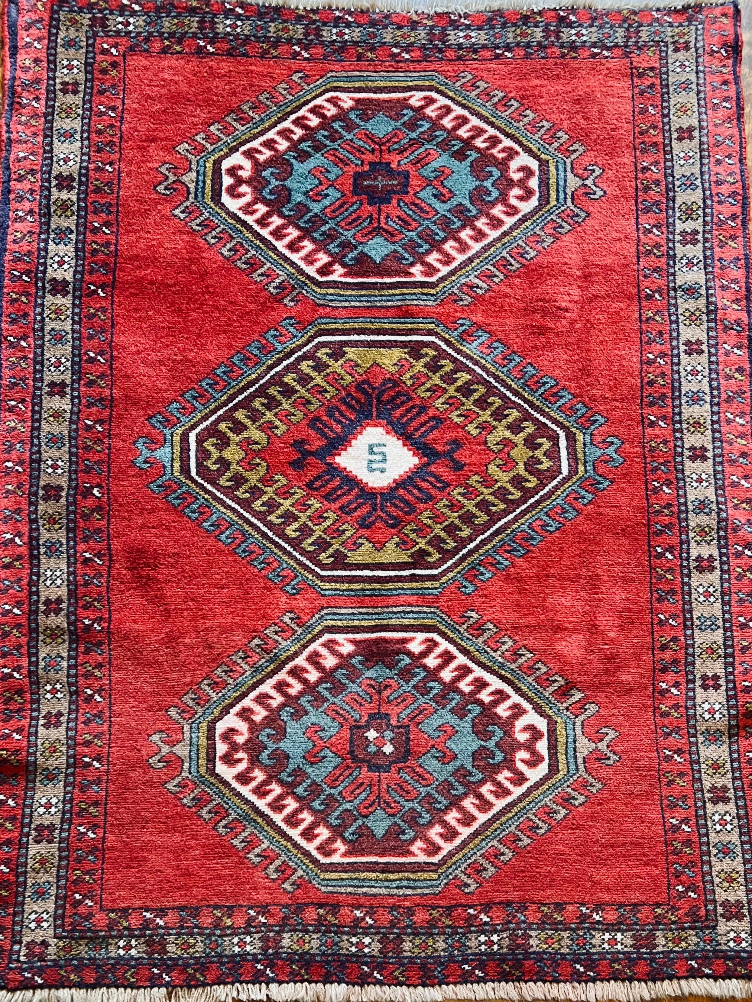 Persian Kurdish Rug | 5' 2