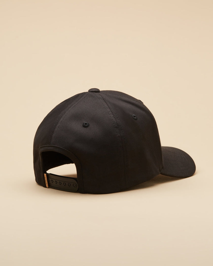 Peru Embroidered Llama Elevation Hat