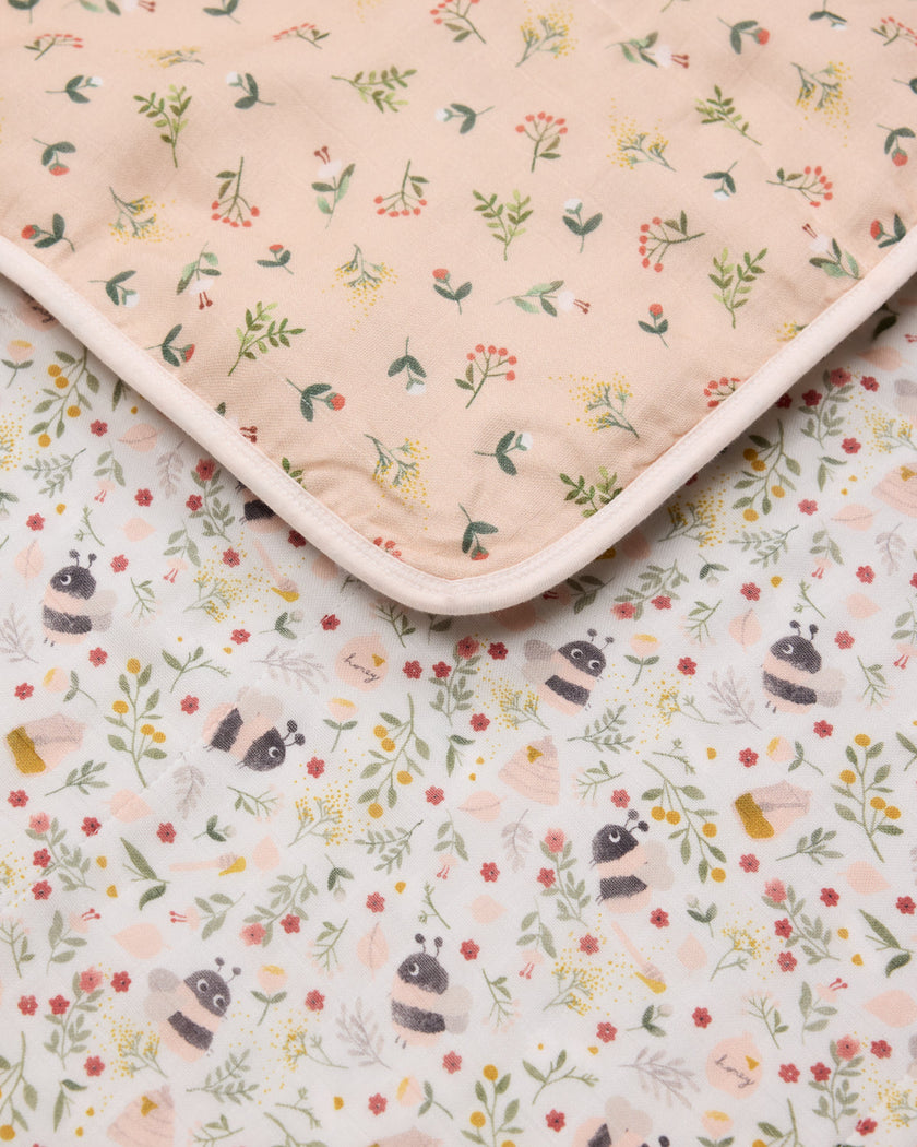 Muslin Quilt - Bumble Bees