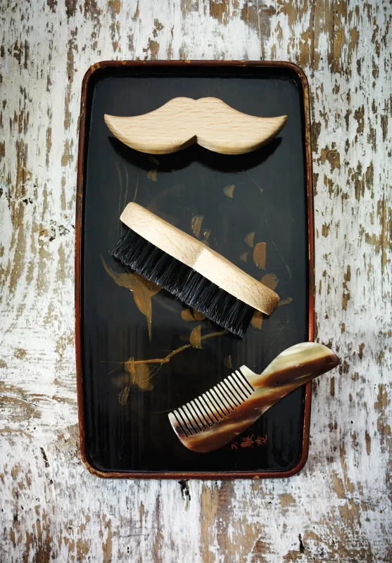REDECKER - Brosse à barbe et moustache en bois de hêtre 85 cm/3